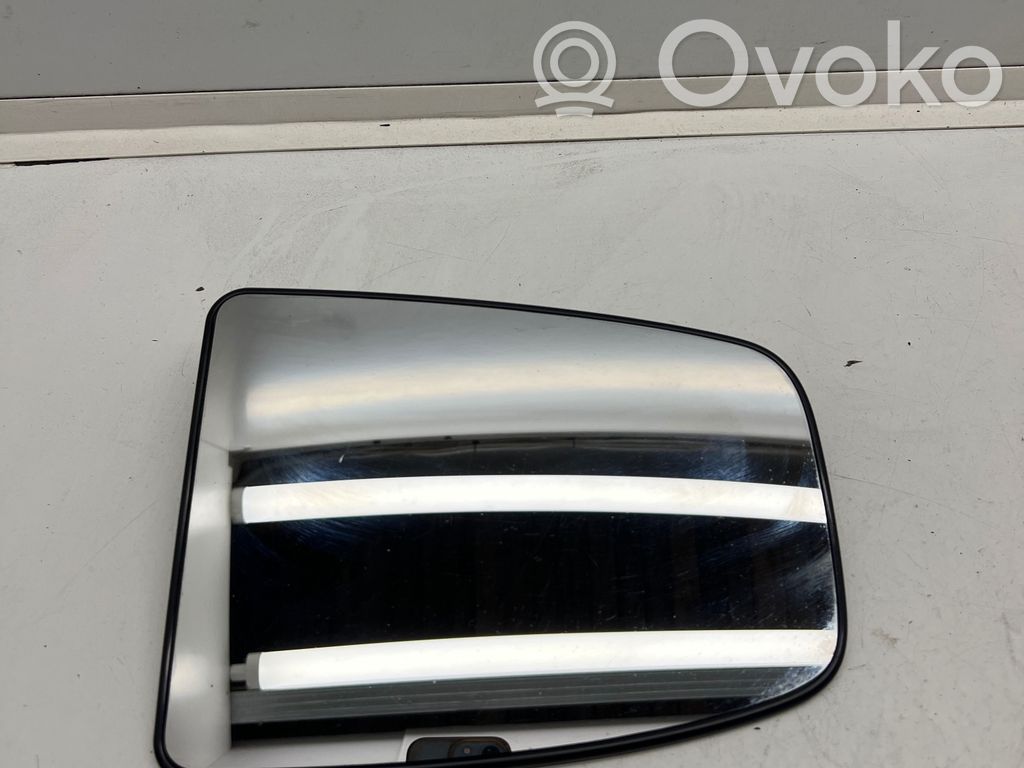Iveco Daily 6th gen Vidrio del espejo lateral 