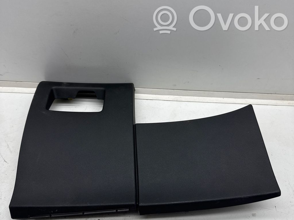 Citroen DS4 Panelės apdailos skydas (apatinis) 