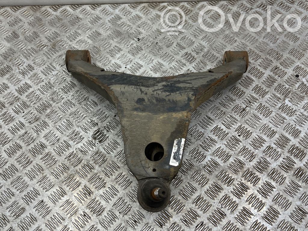 Iveco Daily 6th gen Front lower control arm/wishbone 