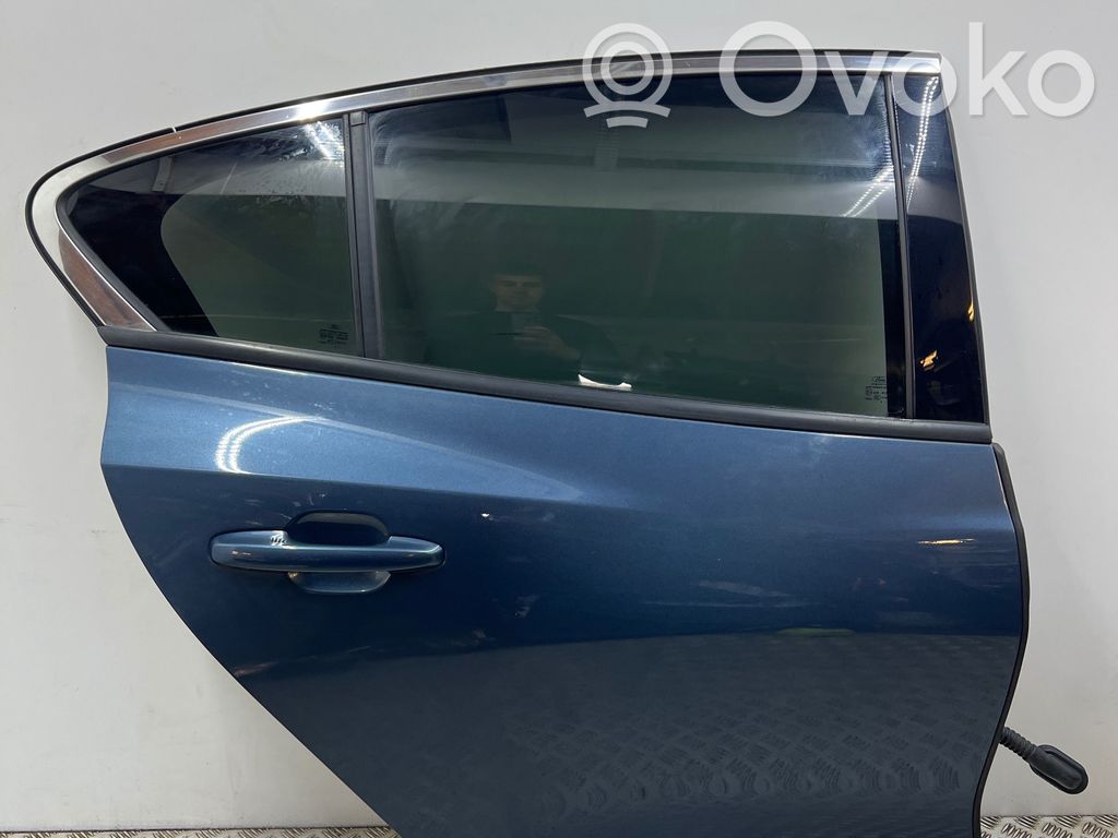 Rear door