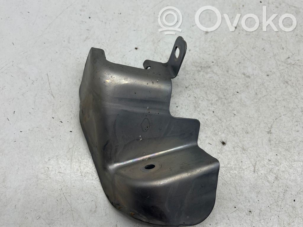 Renault Clio V Heat shield in engine bay 