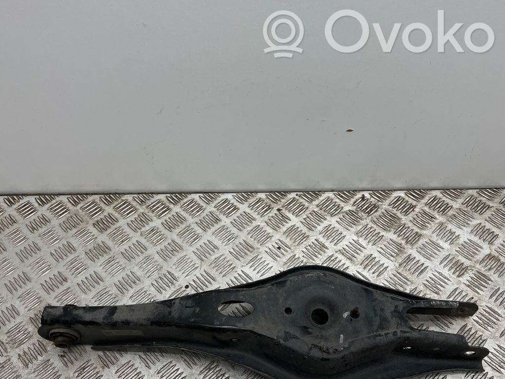 KIA Ceed Plaukti un sviras 