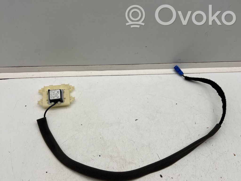 Renault Zoe Pystyantennivahvistin 