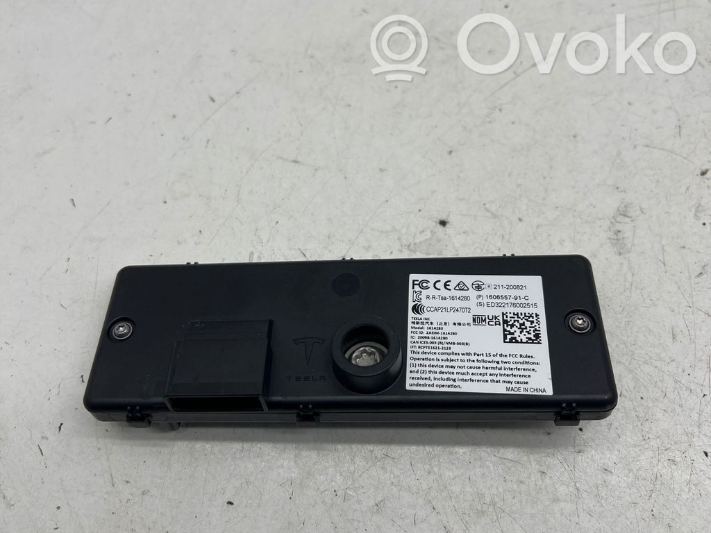 Tesla Model X Alarm control unit/module 