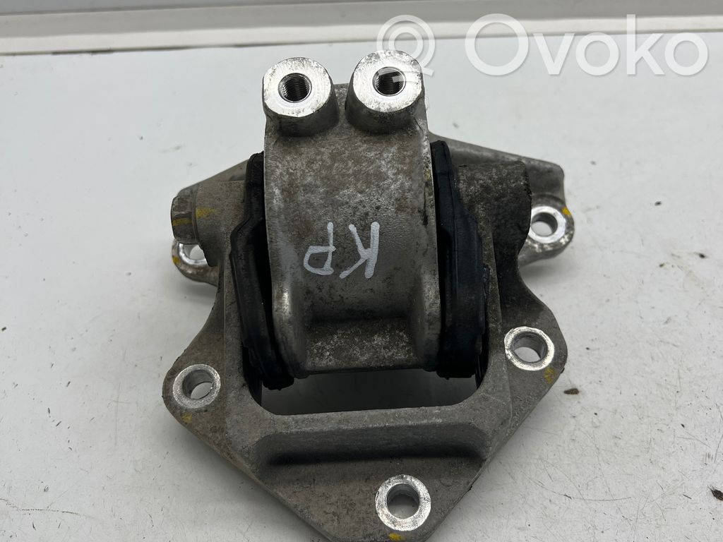 Suzuki Vitara (LY) Engine mount bracket 