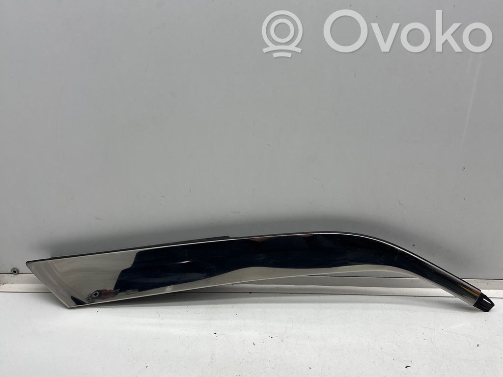 Peugeot 5008 II Galinio šoninio stiklo apdaila 