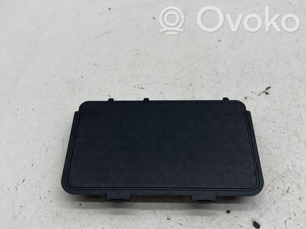 Volkswagen Golf VIII Modulo di ricarica wireless 