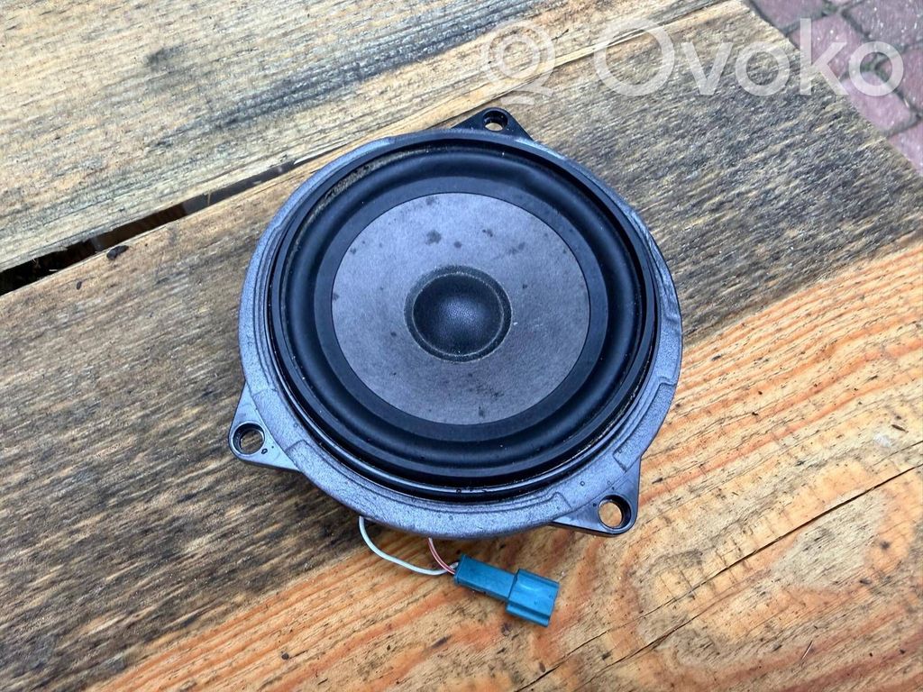 BMW 1 E81 E87 Altavoz de la puerta delantera 