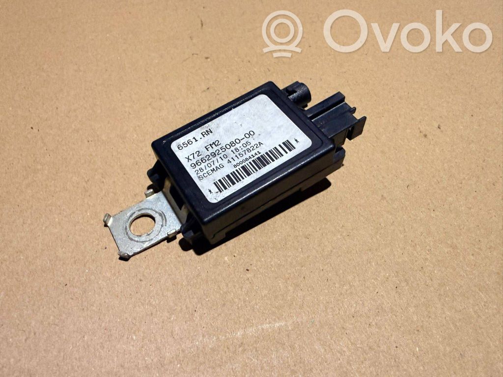 Citroen C5 Antenos stiprintuvas 