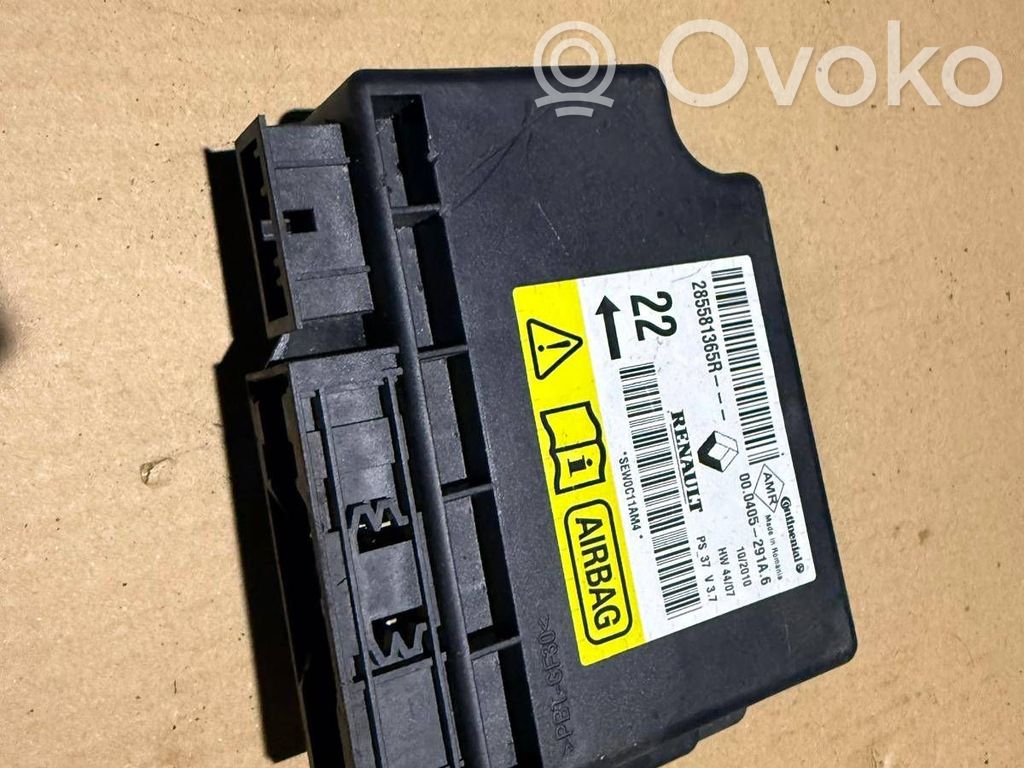 Renault Megane III Airbag control unit/module 