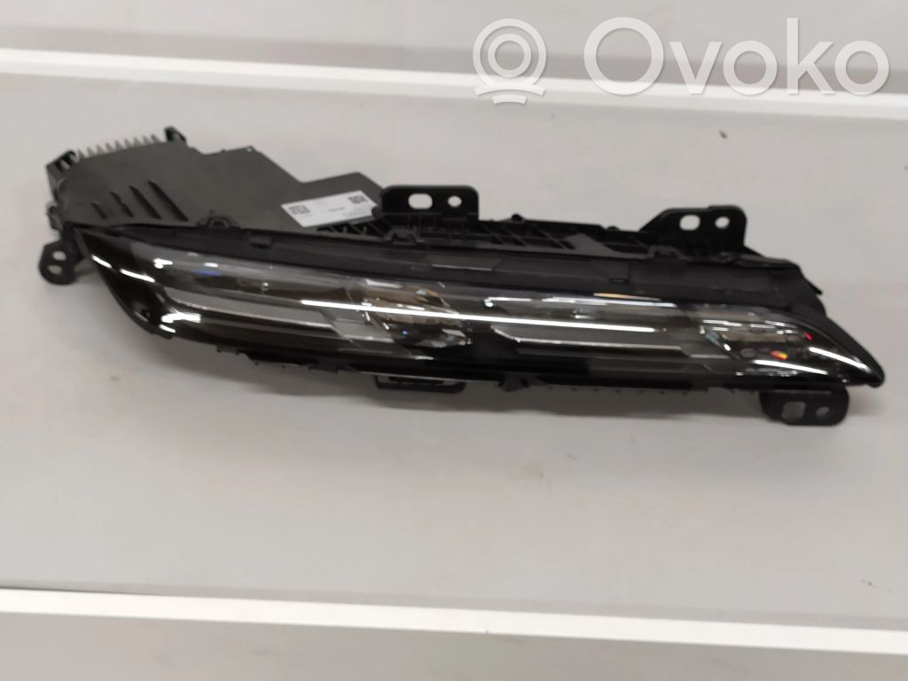 Scheinwerfer   9879936,12640240660,63115A9CF86