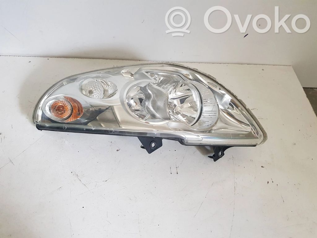 Opel Movano B Headlight/headlamp 