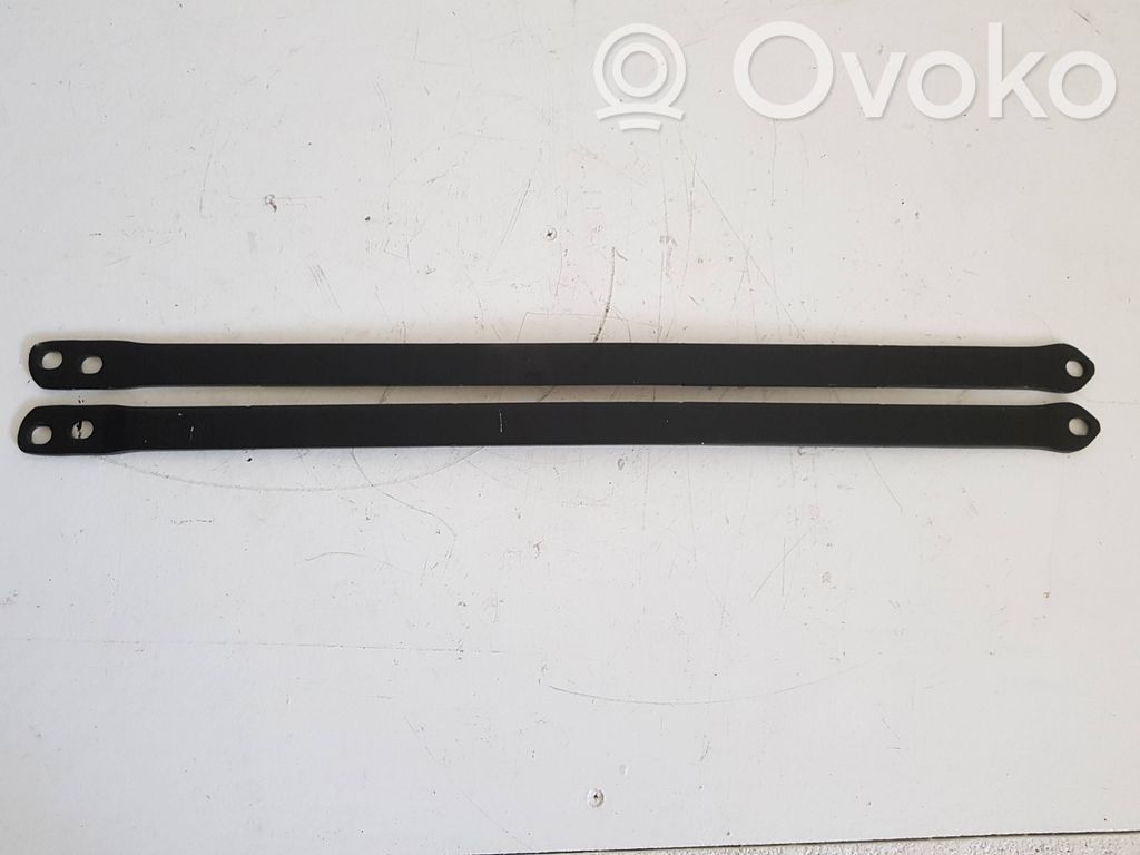 Audi A5 8T 8F Other engine bay part 