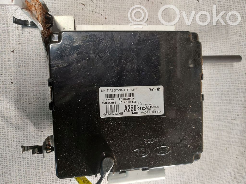 KIA Ceed Keyless (KESSY) go control unit/module 