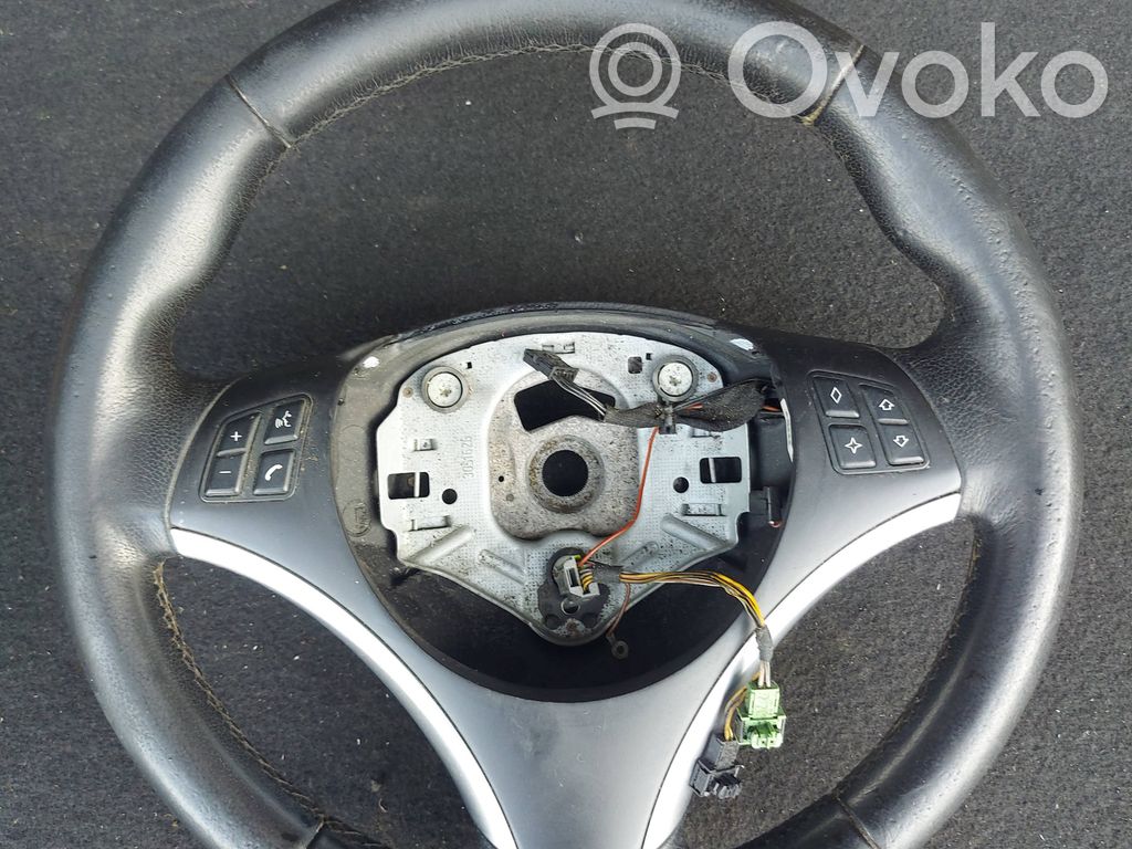 Volant   6769894