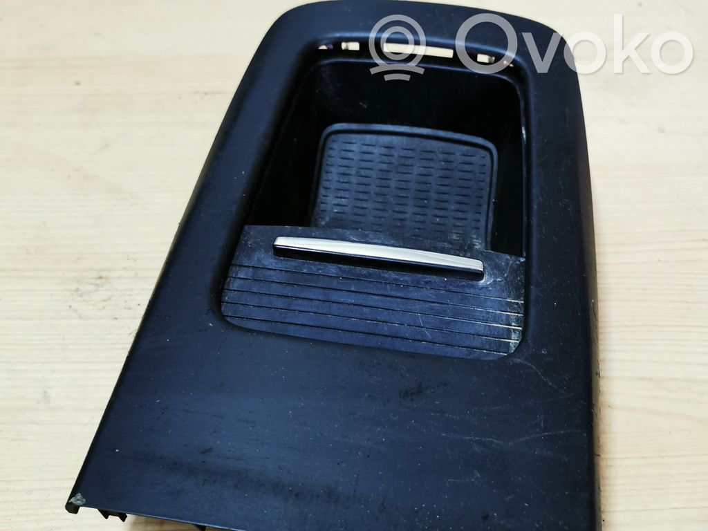 BMW 3 E92 E93 Verkleidung Aschenbecher hinten 