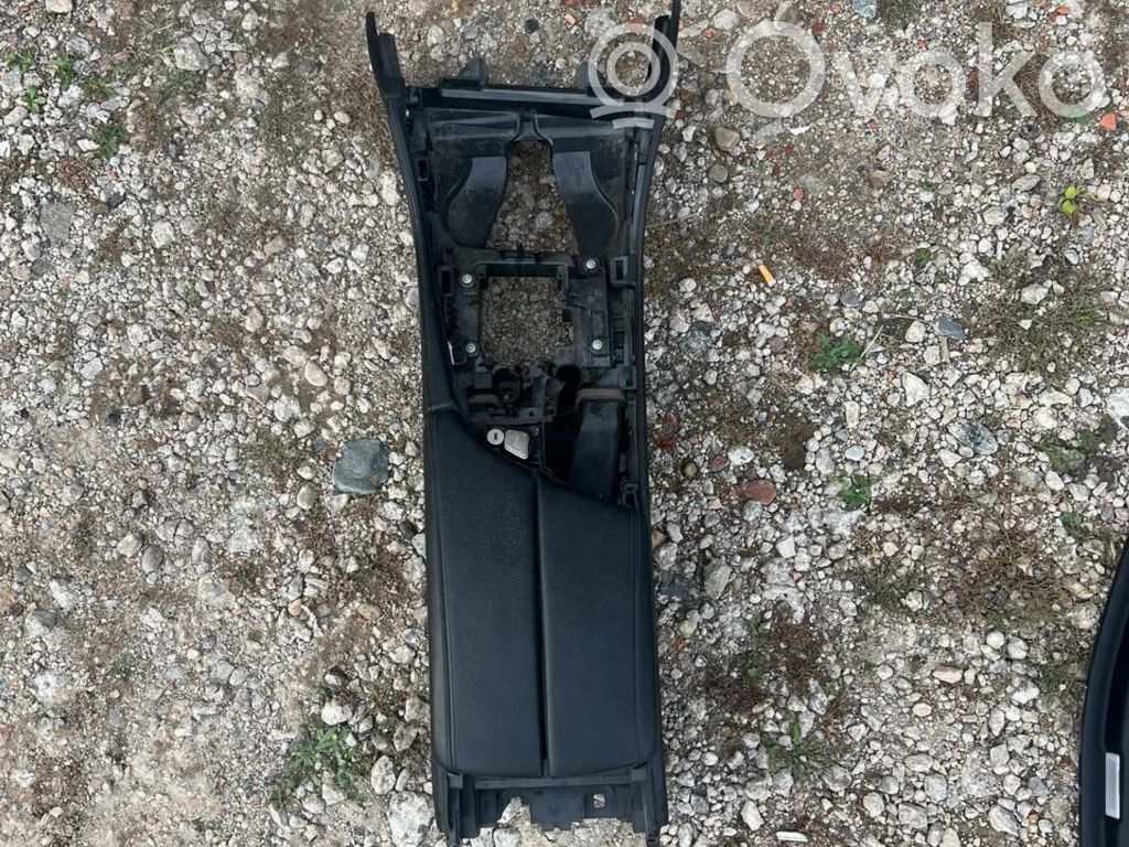 BMW 5 F10 F11 Tunel środkowy 