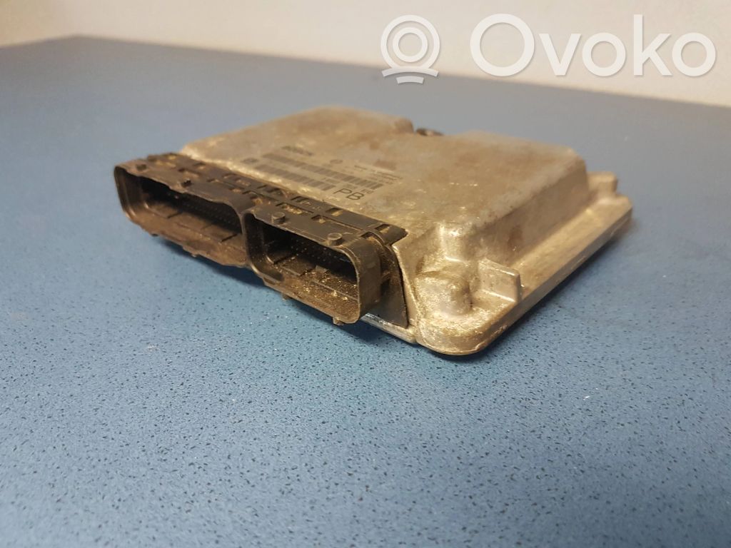 Unidad de control/módulo del motor   24417167,28SA4802,0281010267