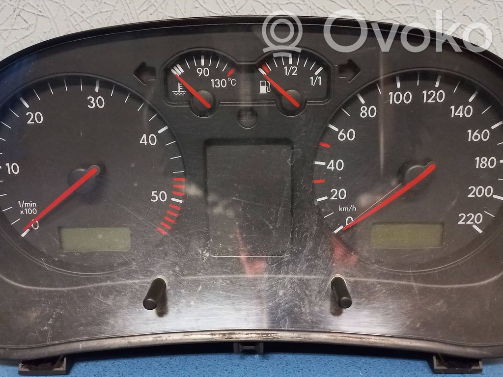 Volkswagen Golf IV Vitezometru (grup de instrumente) 