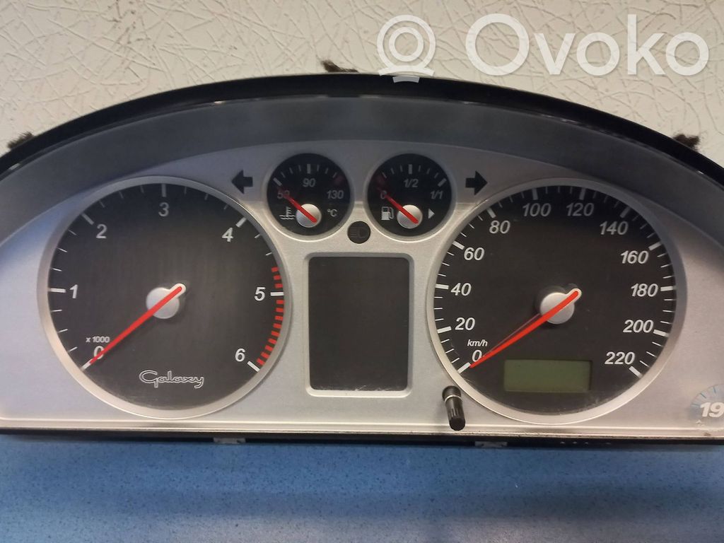 Nopeusmittari (mittaristo)   7M5920800H,YM2110849APD,1310030276
