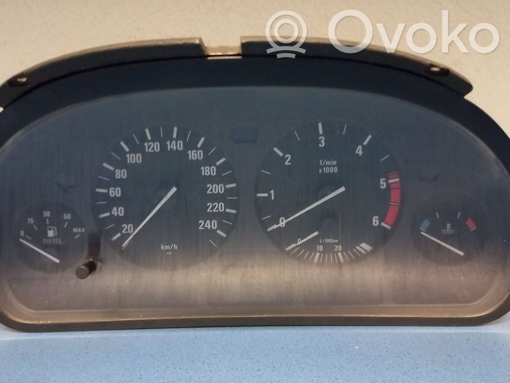BMW 5 E39 Speedometer (instrument cluster) 