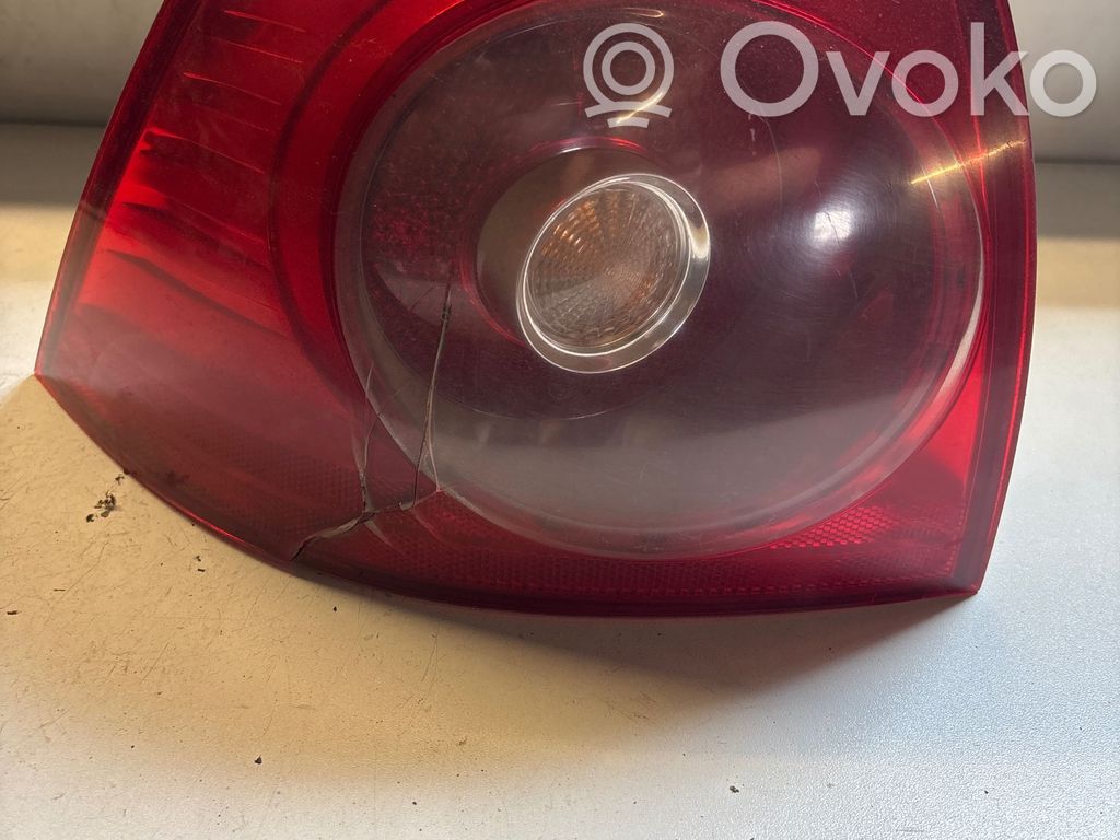Volkswagen Golf V Lampa tylna 