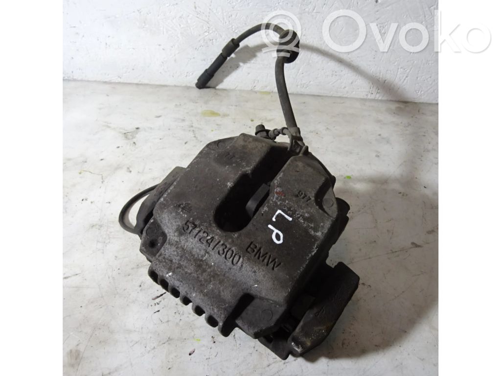 Front brake caliper