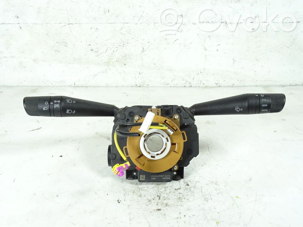 Opel Combo D Autres commutateurs / boutons / leviers 