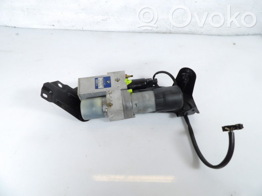 Tailgate opening switch   7111867,7111867
