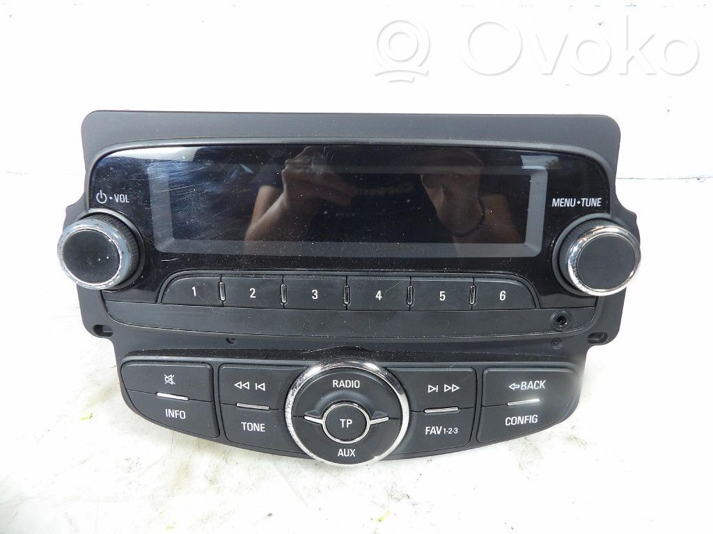 Opel Corsa E Unité principale radio / CD / DVD / GPS 