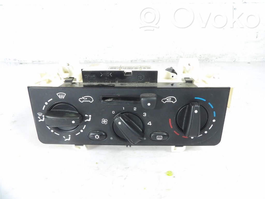 Citroen C3 Climate control unit 
