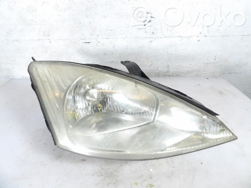 Ford Focus Priekšējais lukturis 
