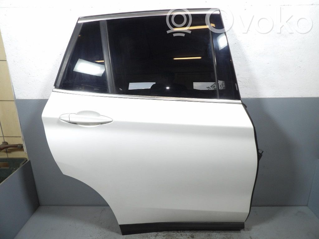 Rear door