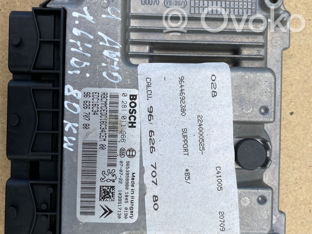 Citroen C4 I Engine control unit/module 