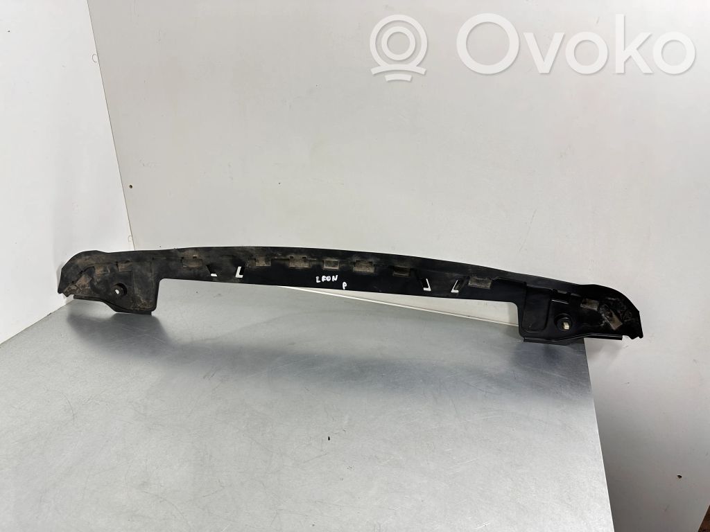 Seat Leon (5F) Soporte de montaje del parachoques trasero 