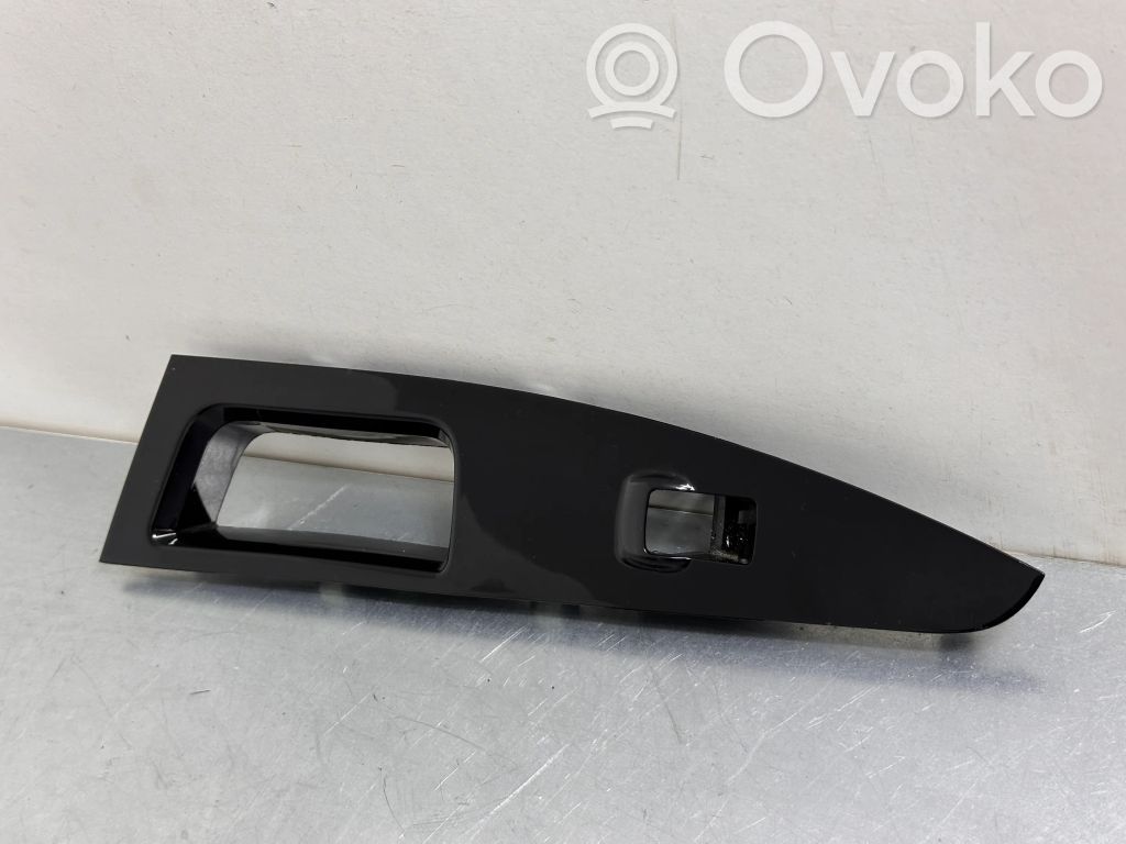 Ford Mondeo MK V Ramka przycisku otwierania szyby drzwi tylnych 