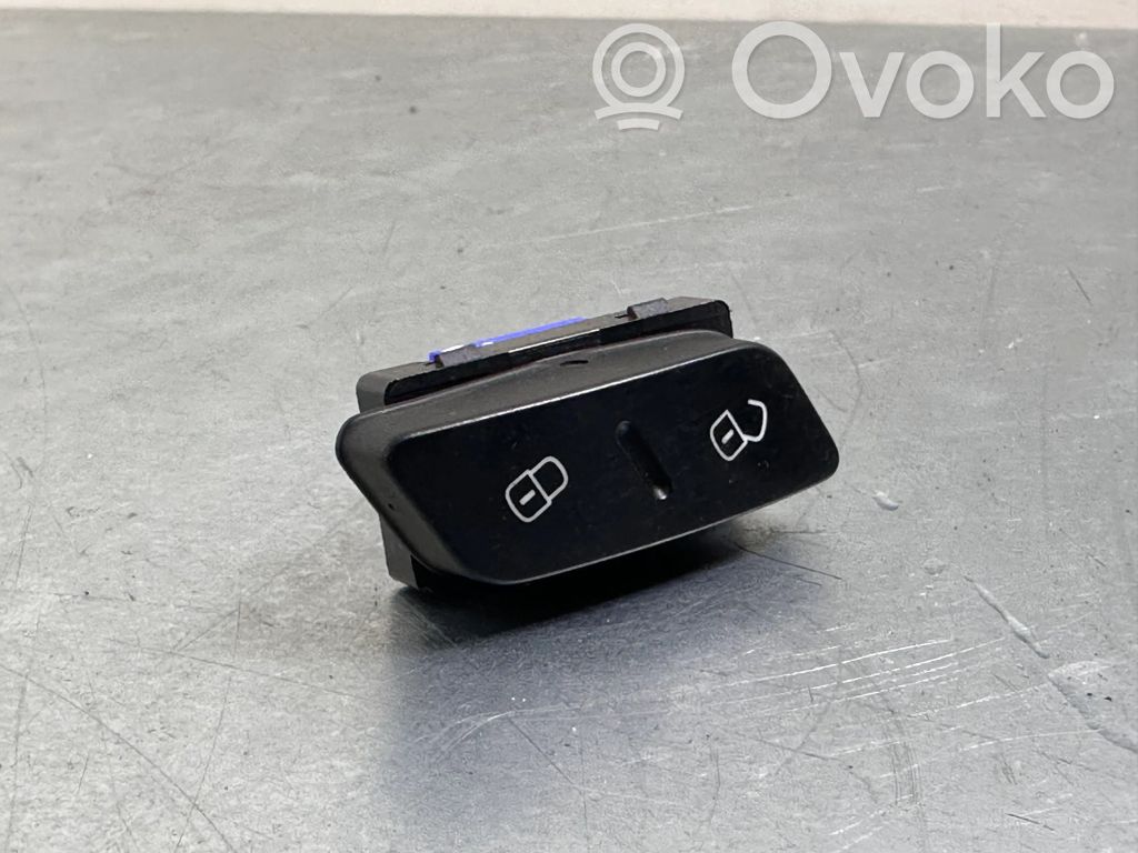 Volkswagen PASSAT B7 Central locking switch button 