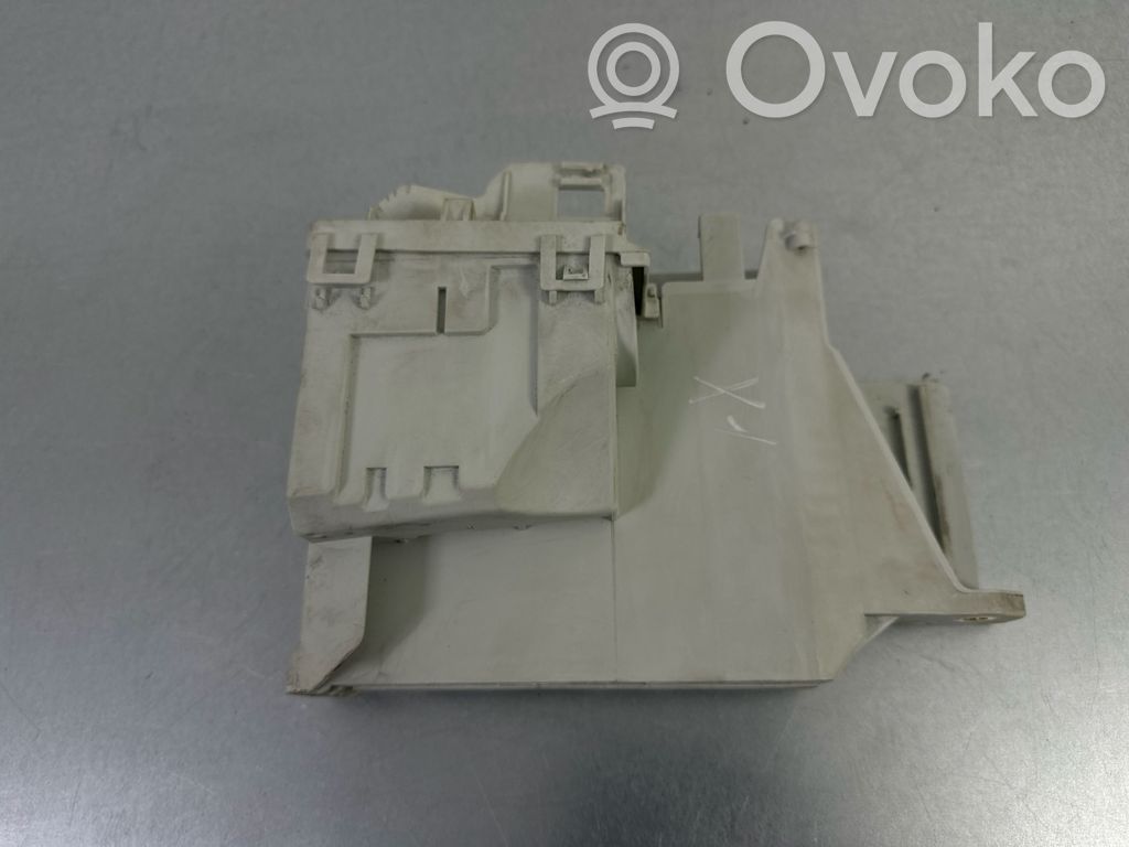 BMW X1 F48 F49 Other engine bay part 