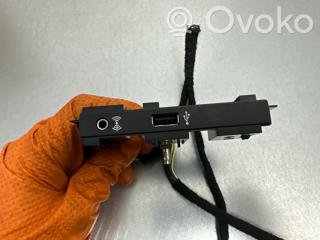 Volkswagen Tiguan Enchufe conector USB 