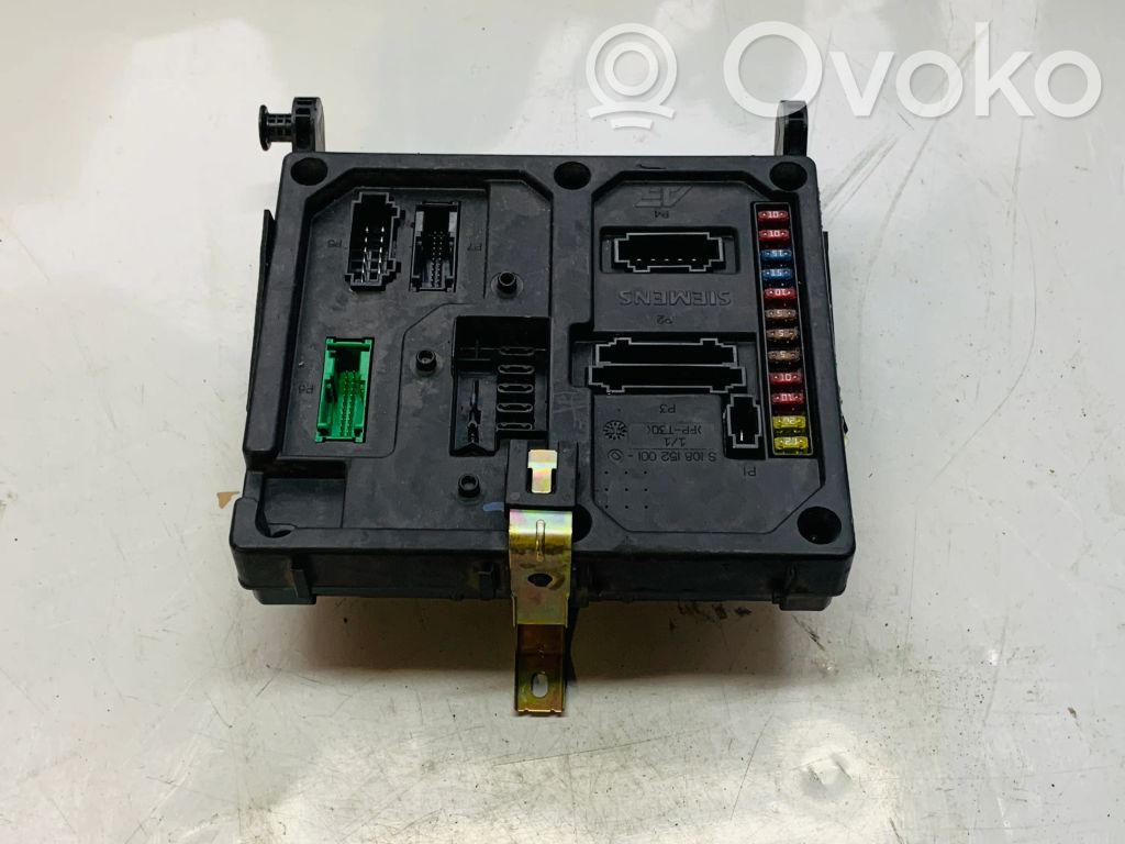 Volkswagen Sharan Fuse box set 