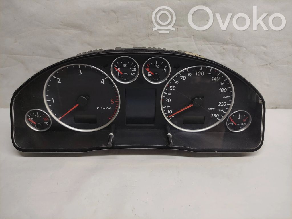 Audi A6 S6 C5 4B Licznik / Prędkościomierz 
