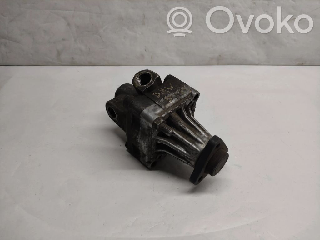 Audi A4 S4 B5 8D Stūres pastiprinātāja sūknis 