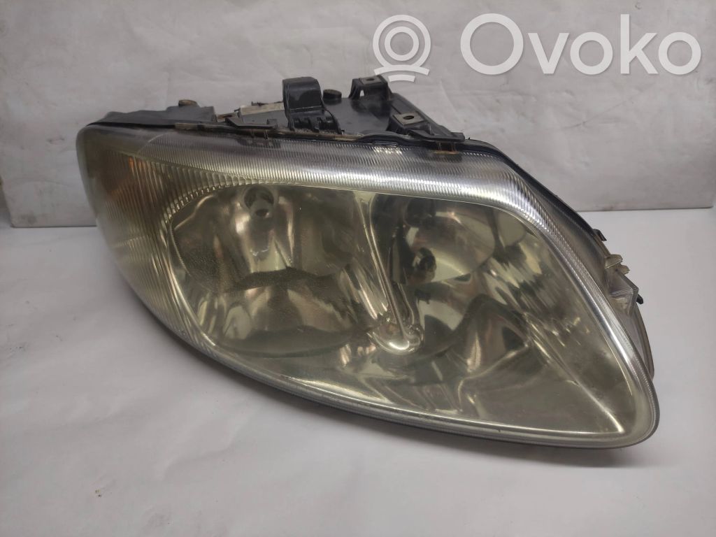 Chrysler Voyager Headlight/headlamp 
