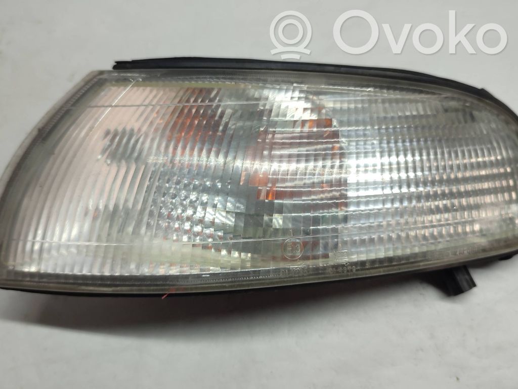 Mazda 626 Front indicator light 