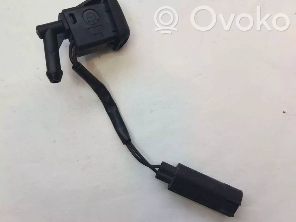 BMW X5 E53 Ugello a spruzzo lavavetri per parabrezza 