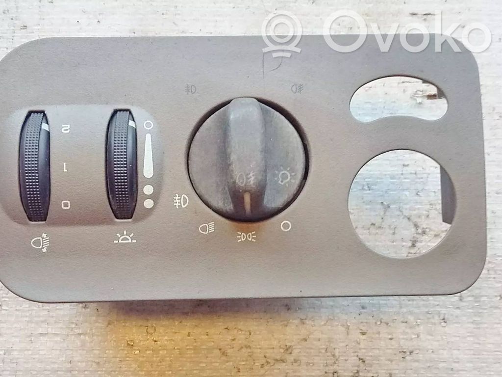 Chrysler Voyager Light switch 