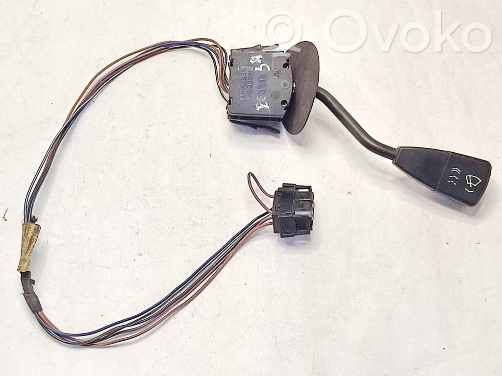 BMW 5 E34 Palanca de control del limpiaparabrisas 