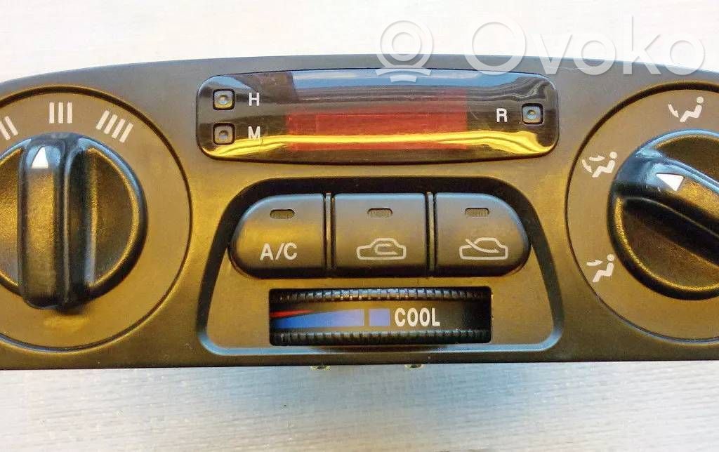 KIA Clarus Climate control unit 
