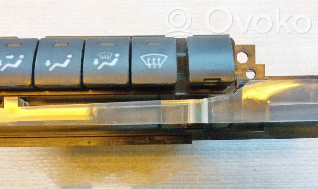 Suzuki Baleno EG Ilmastoinnin ohjainlaite 