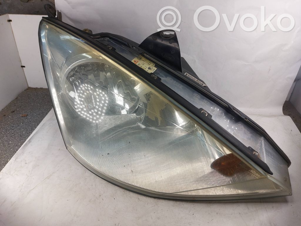 Ford Focus Scheinwerfer 